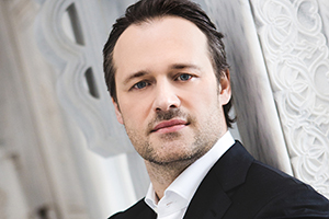 Information on the performance in Japan in 2017: Sascha Goetzel, Conductor