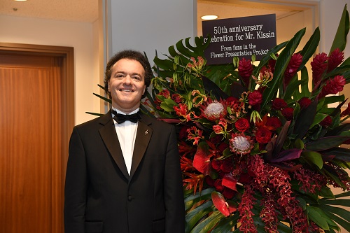 Flower-presentation project for Mr.Kissin’s 50th anniversary.