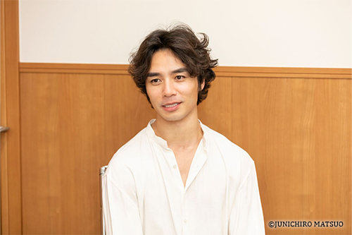 柄本弾