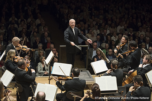 パーヴォ・ヤルヴィ(音楽監督・指揮) チューリッヒ・トーンハレ管弦楽団、2026年5月に来日！